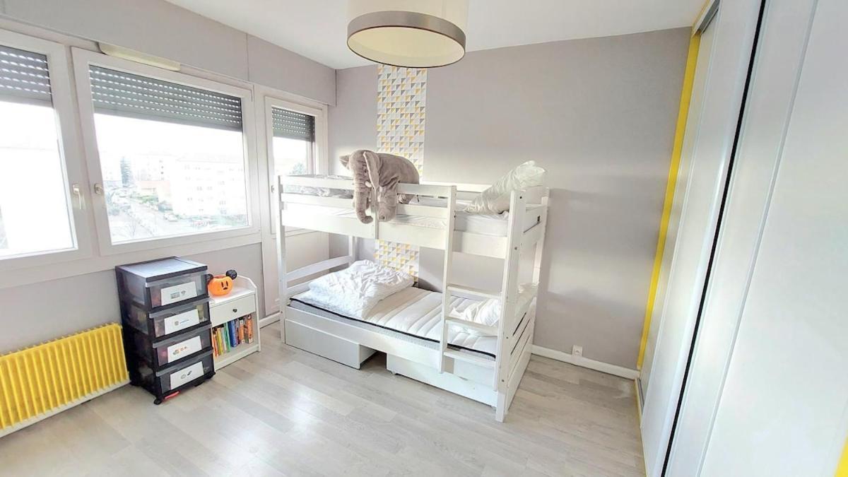 T3 Avec Parking Limite Lyon8 Apartment *